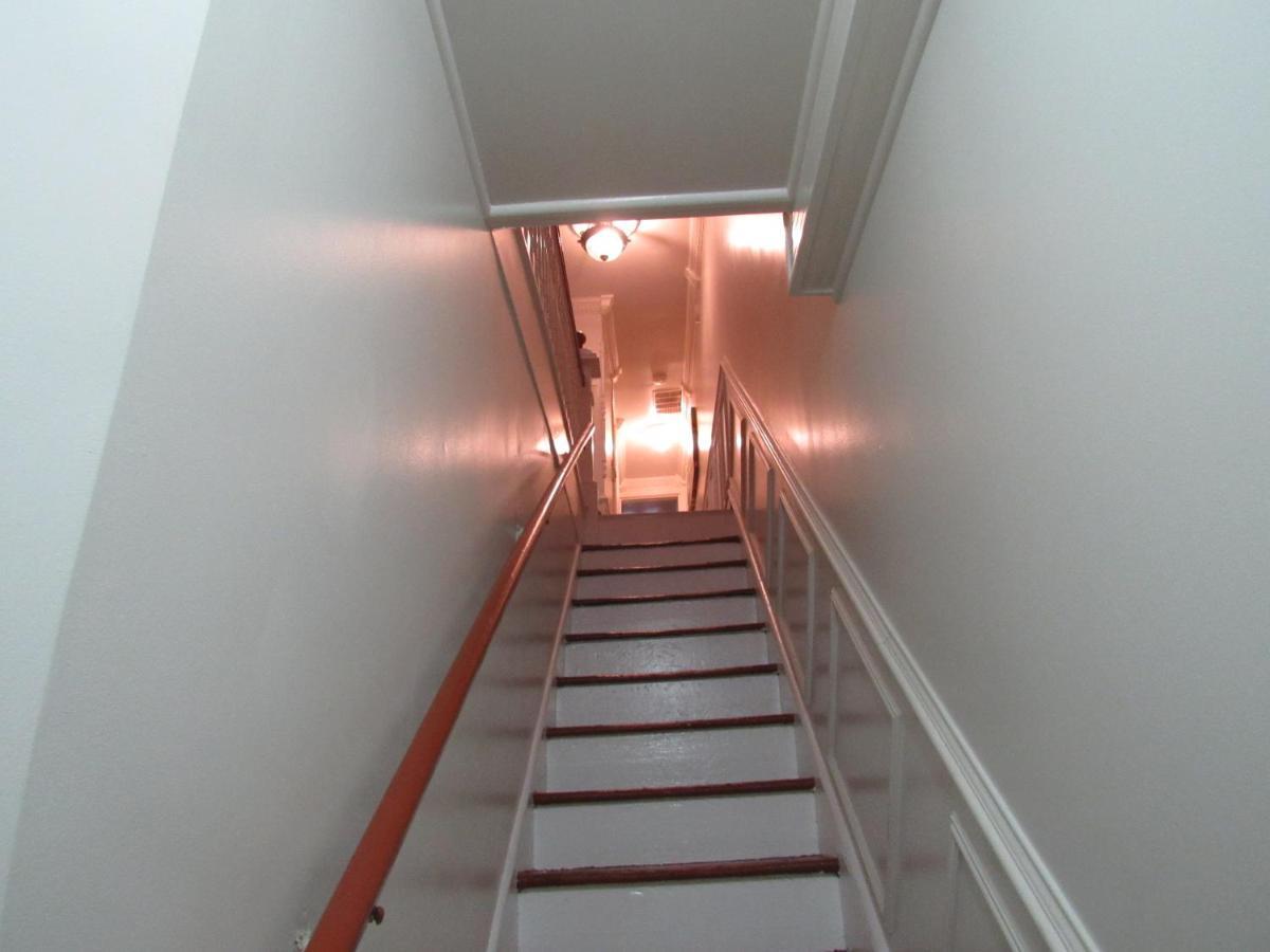 Located In The Noma-gallaudet Neighborhood Apartment