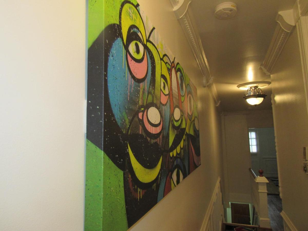 Apartment Located In The Noma-gallaudet Neighborhood Washington