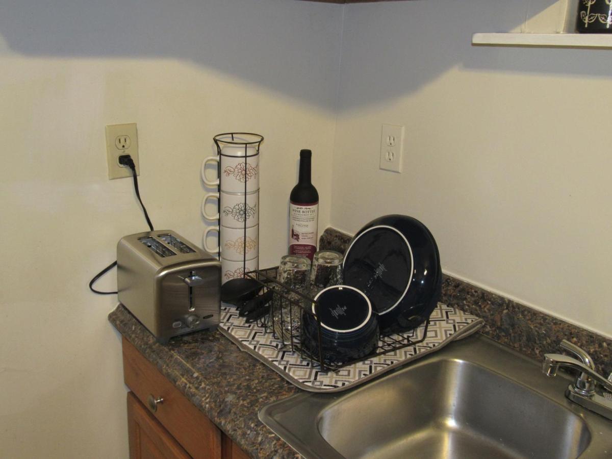 Apartment Located In The Noma-gallaudet Neighborhood Washington