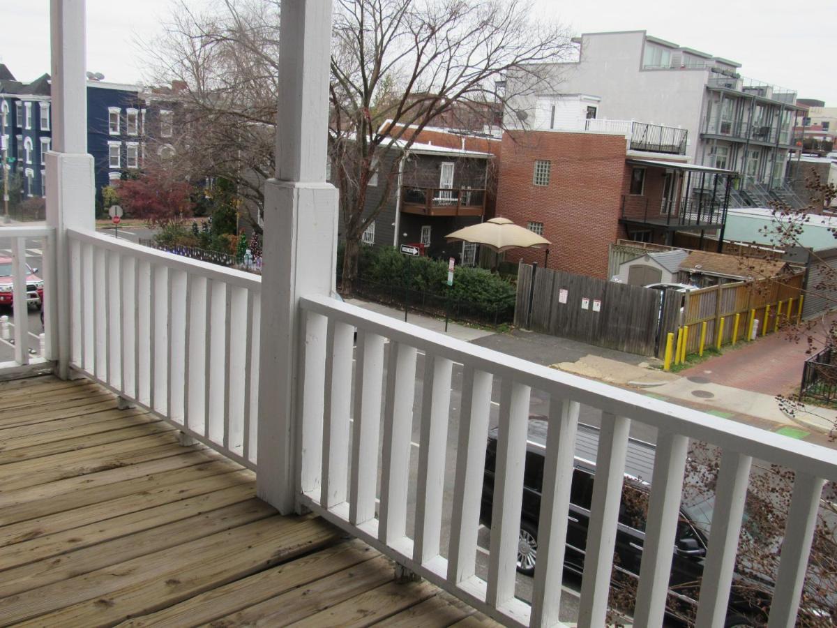Located In The Noma-gallaudet Neighborhood Lejlighed